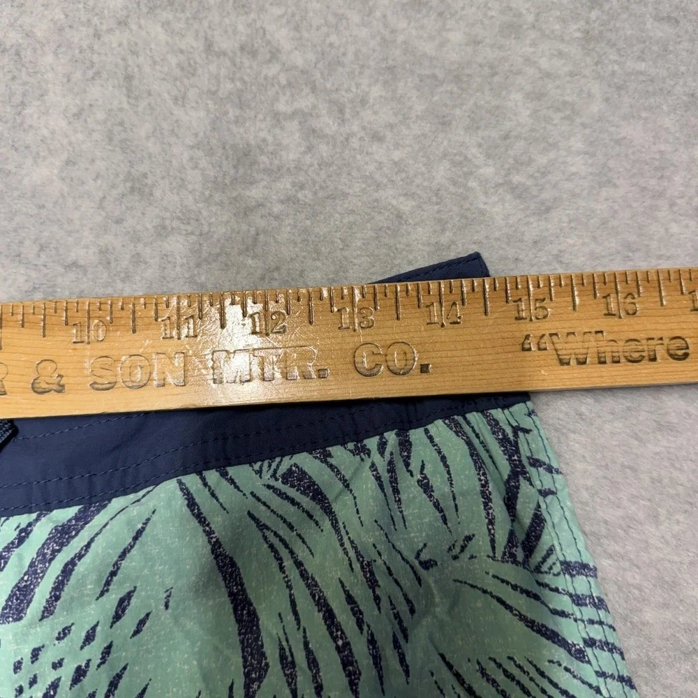 Patagonia stretch wavefarer